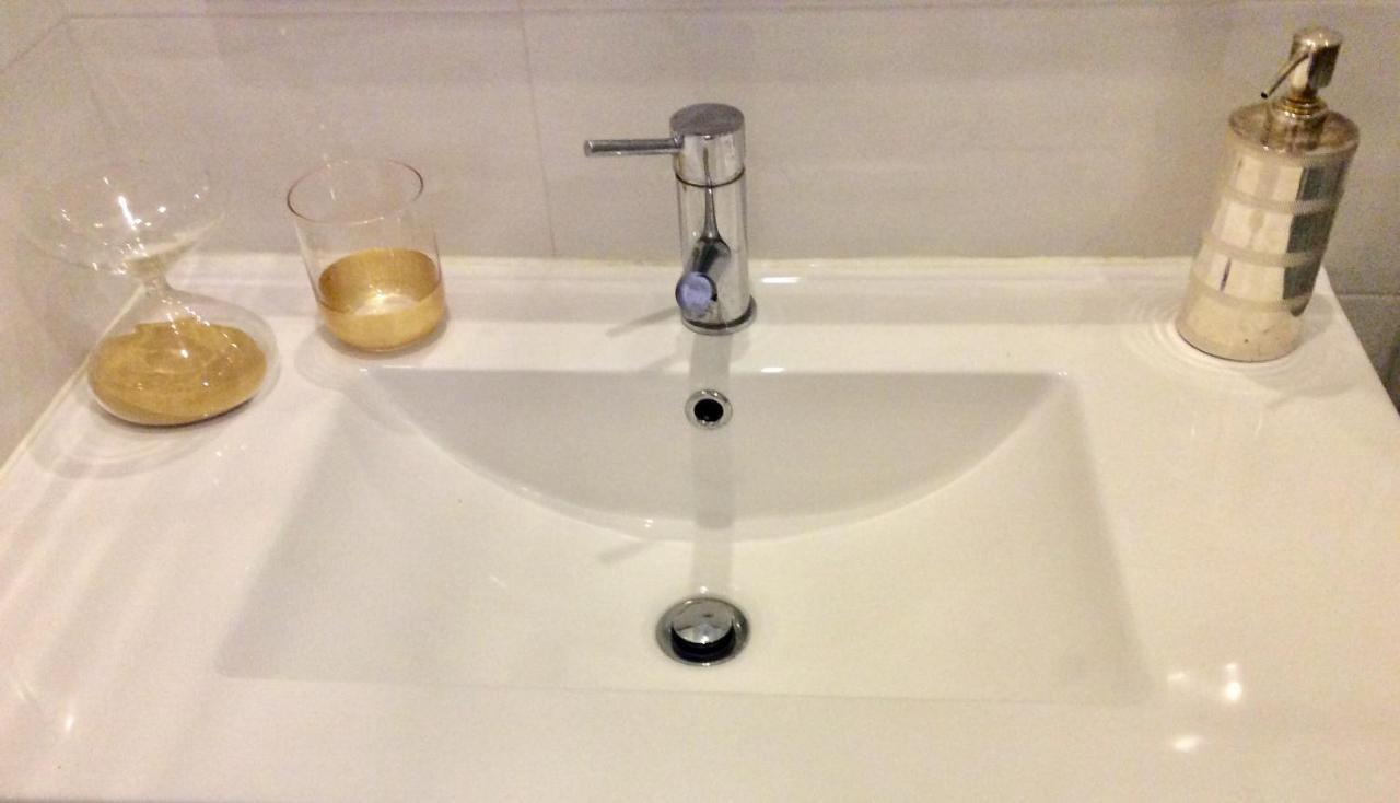 Whome Modern 1-Bed With Ac & Private Terrace Lisbon Luaran gambar